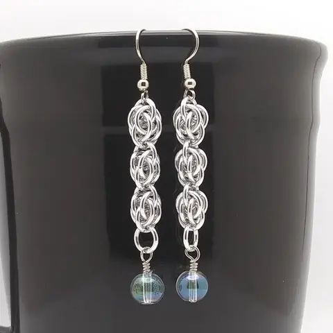 Sweetpea 18g Chainmaille Earrings with green AB glass beads