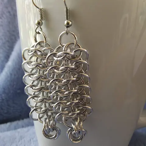 Crotalus 18 gauge Handmade Chainmaille Earrings