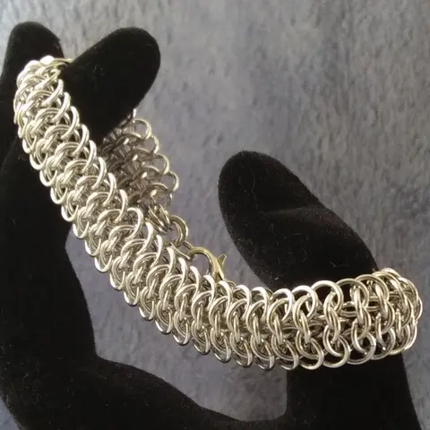 Crotalus 20 gauge Handmade Chainmaille Bracelet