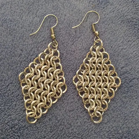 European Diamond #4 18 gauge Handmade Chainmaille Earrings